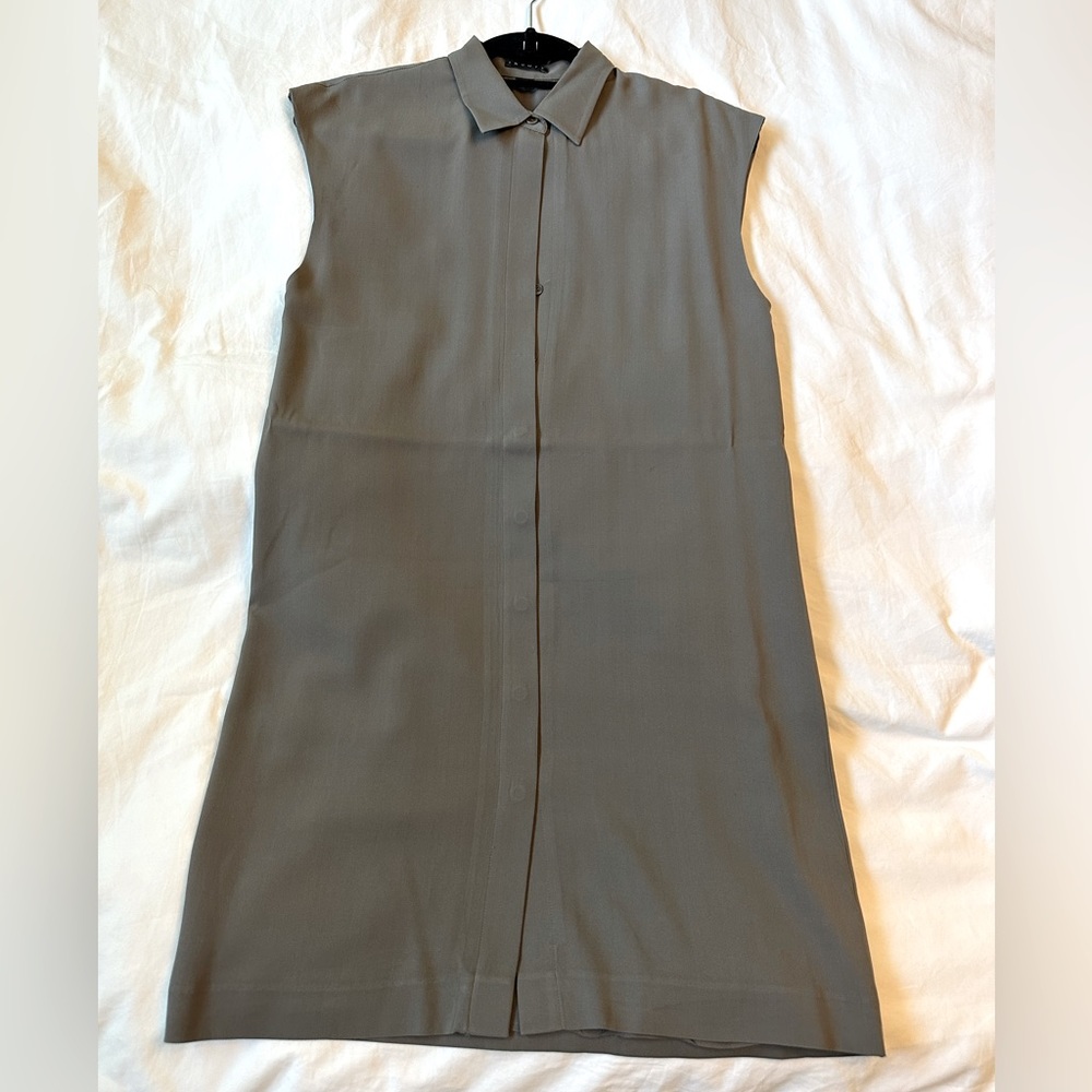 Theory sleeveless shift dress. Great condition.
